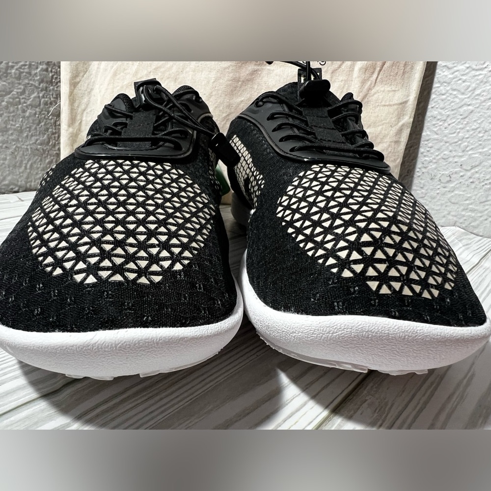 Hike‎ Footwear Cloud Ergonomic Support Barefoot sneaker shoe black women 10-10.5 - Picture 3 of 13